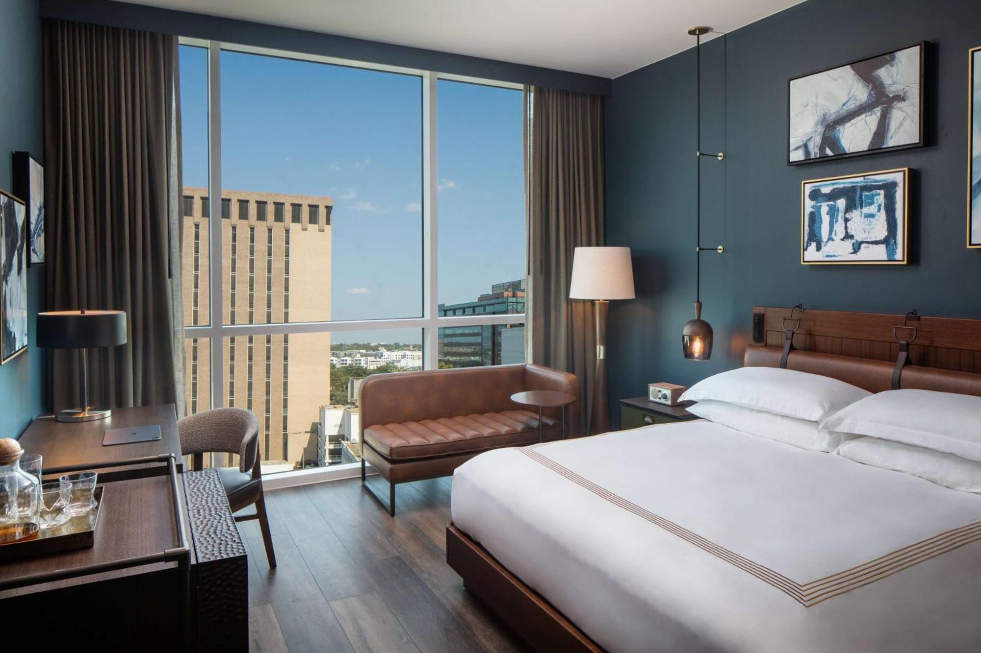 Thompson San Antonio - Riverwalk, By Hyatt Exterior photo
