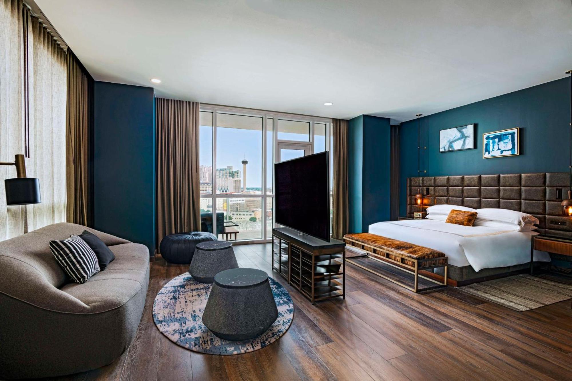 Thompson San Antonio - Riverwalk, By Hyatt Exterior photo